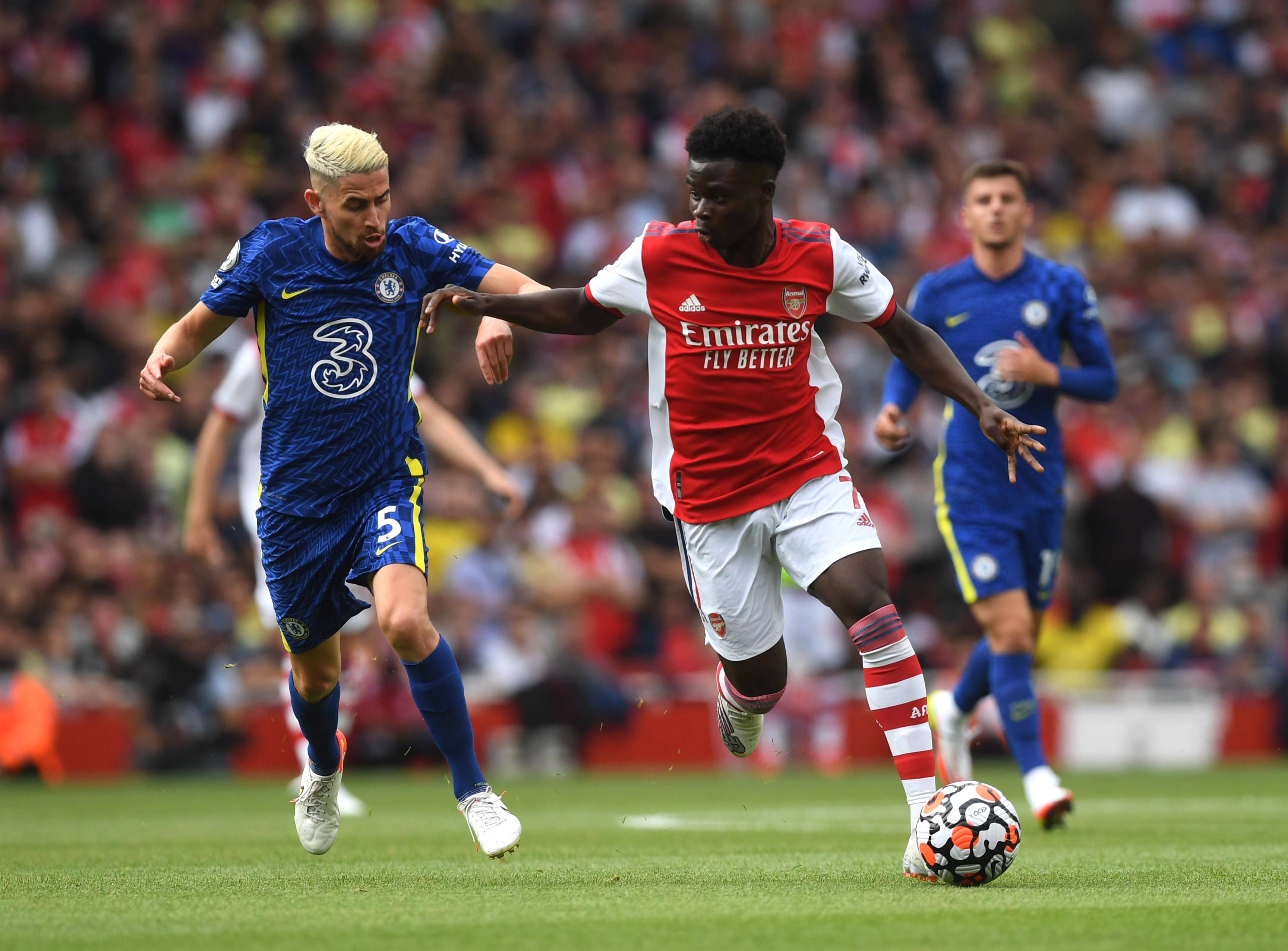 詹姆斯在阿森纳比赛中出色防守，大比分获胜引发热议！的简单介绍-九游官网入口充值